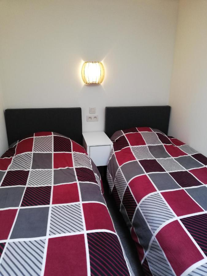 Budgetroom Lommel Esterno foto